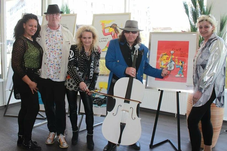 Britta Wolf, Ralf Nagel, Anke Dinkel, Rudi Wartha und Dagmar Ziepelmeier (v. lks.).