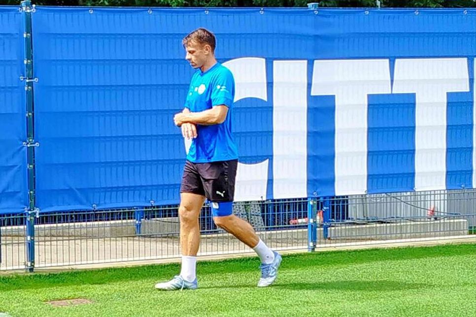 Auch Holsteins Schwab sah schnell „gelb“.