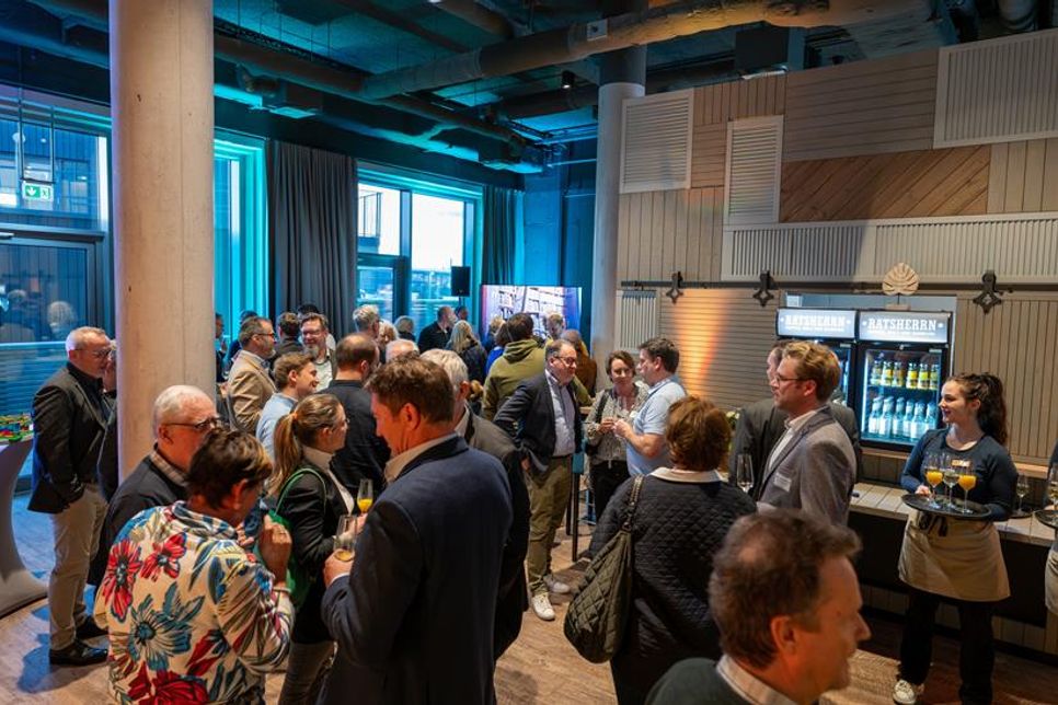 Die Wirtschafts-Lounge bietet wie immer Raum für Austausch, neue Impulse und die Gelegenheit, sich in entspannter Atmosphäre zu vernetzen. Die Teilnahme ist kostenfrei. (Foto: Reimo Schaaf Fotografie)