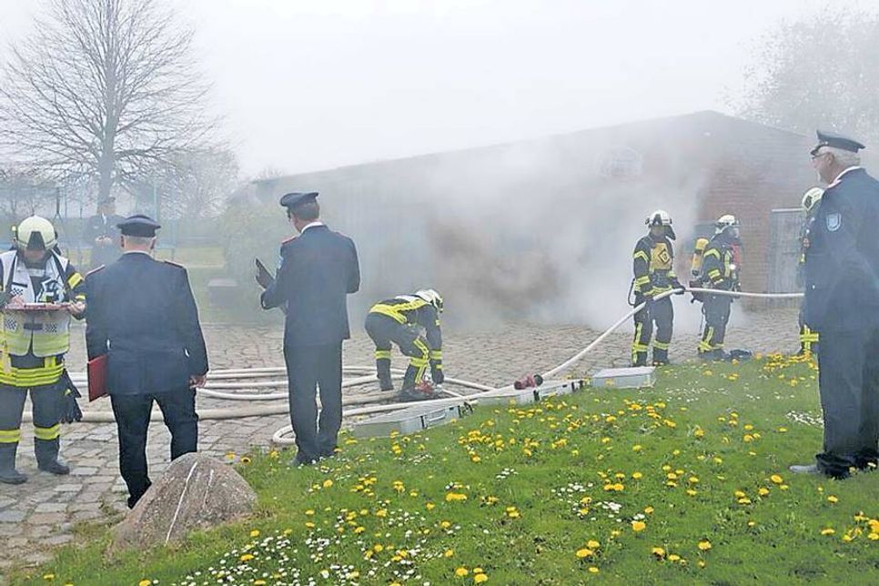 Auch das Brandszenario wurde perfekt abgearbeitet. (Fotos: Setje-Eilers)