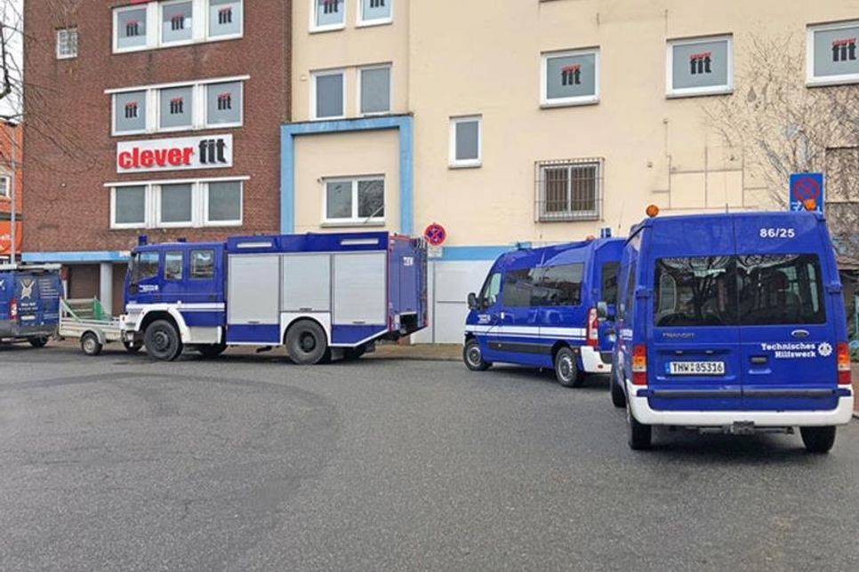 THW unterstützt beim Aufbau des Impfzentrum in Eutin