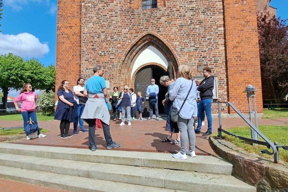 Die geführte Tour durch Neustadt ist eine gute Gelegenheit, um Stadt und Leute kennenzulernen. (Foto: Stadtmarketing)