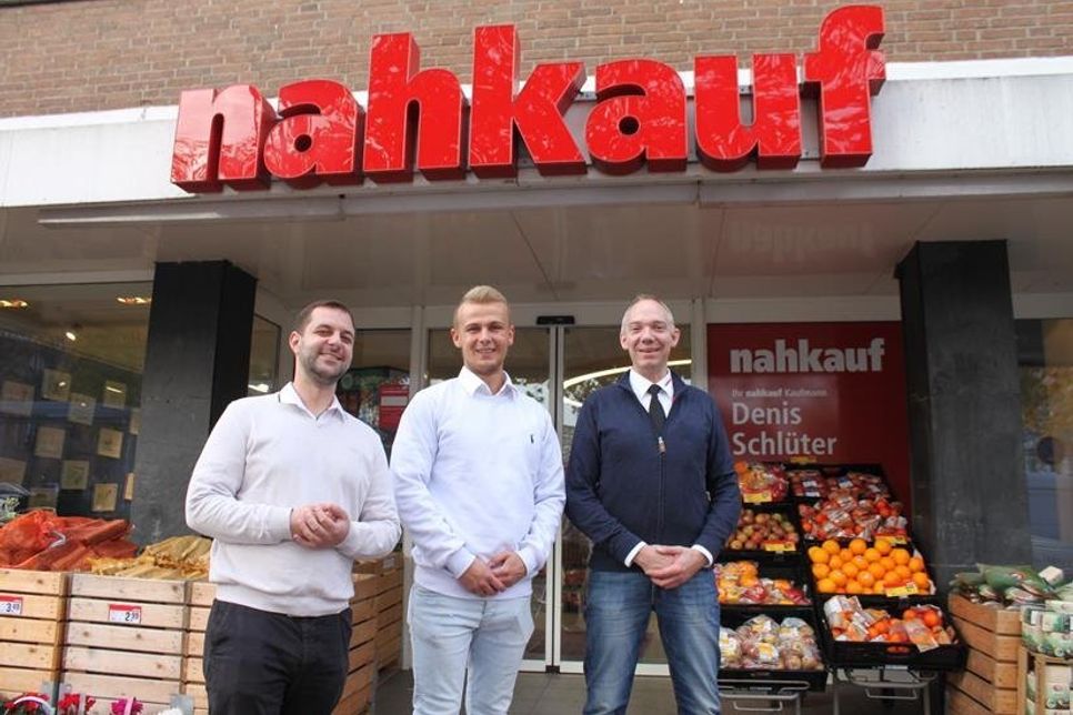 Inhaber Denis Schlüter, Marktleiter Niko Maßmann und Verkaufsleiter Mathias Hamer (v. lks.) freuen sich auf 100 Prozent Genuss.