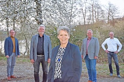 Der neue Vorstand des Vereins Stadtmarketing Plön am See: Beisitzer Oliver Langner, Schatzmeister Frank Hannemann, die Vorsitzende Wiebke Kiß, der zweite Vorsitzende Bürgermeister Lars Winter und von der Stadt Plön Frank Neufeind (v. l.), der unter anderem die Aufgaben des Schriftwarts übernimmt.