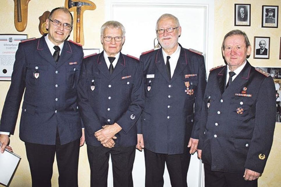 Die vier Liensfelder Ehrenwehrführer: Thomas Ehlers, Ulli Horstmann, Peter Kühl, Kalle Mielke.