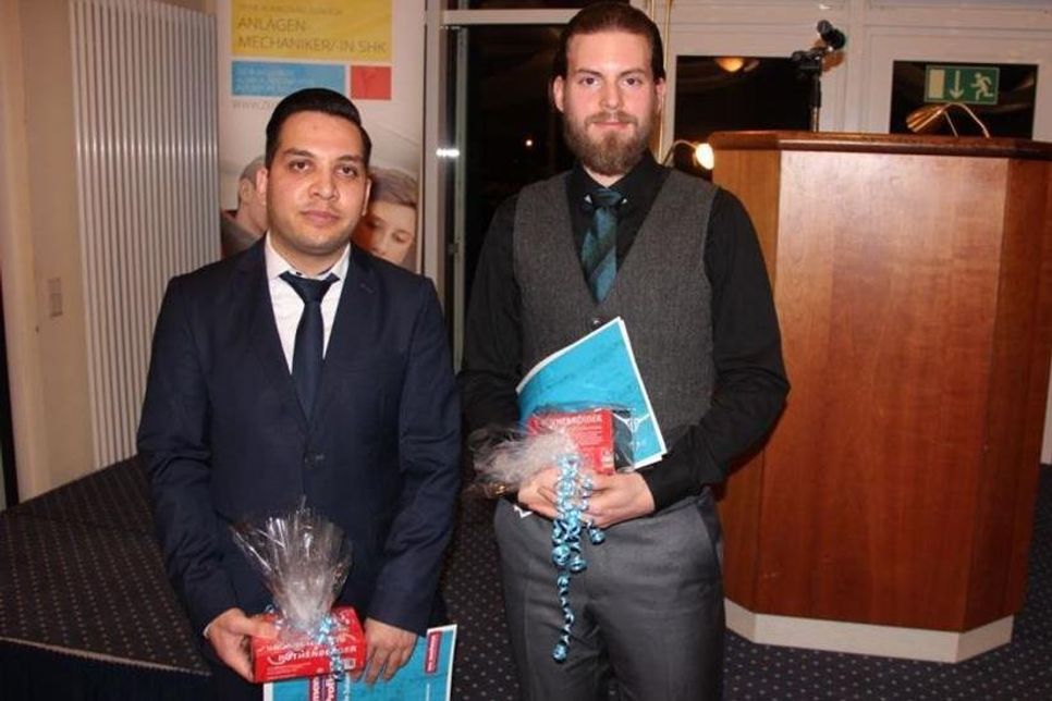 Hekmatollah Sarwari und Malte Nils Simon Deckert bestanden ihre Gesellenprüfung als Innungsbeste.