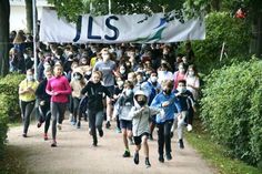 426 Schülerinnen und Schüler sowie einige Lehrkräfte gingen an den Start.