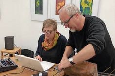 Auch rostigen alten Gegenständen entlocken Greta und Wolfgang Neven eindrucksvolle und unbekannte Töne
