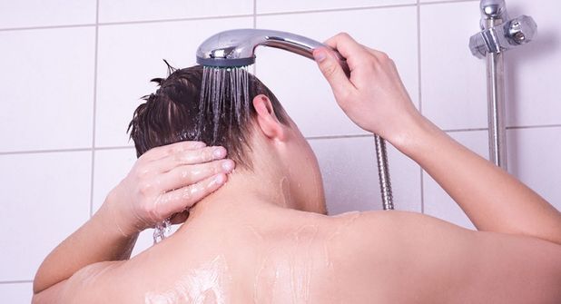 Ist vielen Menschen im Kreis Ostholstein nicht bekannt: Nicht das Trinken von kontaminiertem Wasser ist gefährlich, sondern das Einatmen von mit Legionellen belasteten feinen Wassertröpfchen führt zu gefährlichen Infektionen in den Atemwegen und in der Lunge.