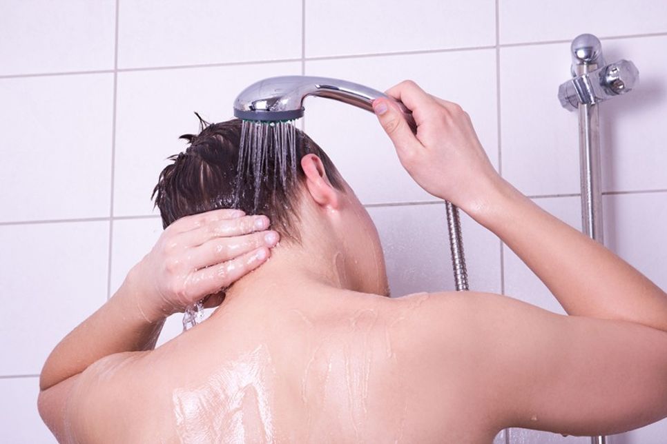 Ist vielen Menschen im Kreis Ostholstein nicht bekannt: Nicht das Trinken von kontaminiertem Wasser ist gefährlich, sondern das Einatmen von mit Legionellen belasteten feinen Wassertröpfchen führt zu gefährlichen Infektionen in den Atemwegen und in der Lunge.