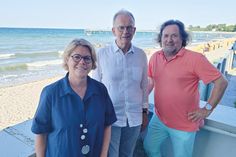 Dorfvorsteherin Kerstin Wolter, ihr Stellvertreter Detlev Externbrink (Mitte) und Beisitzer Hans-Ulrich Müller freuten sich über das Interesse an ihrer ersten, offenen Sitzung im Haus des Kurgastes.