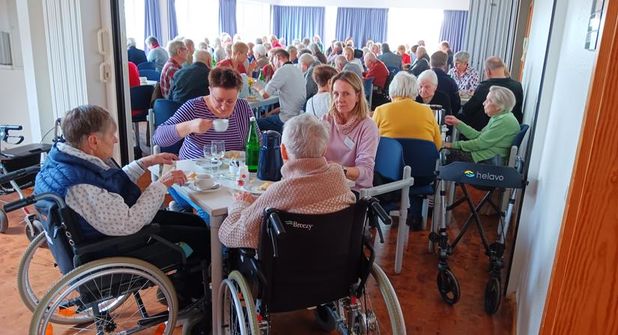 Gemütliche Nachmittage bei Kaffee und selbstgebackenem Kuchen bieten Raum für Begegnungen, Gespräche und neue Kontakte.