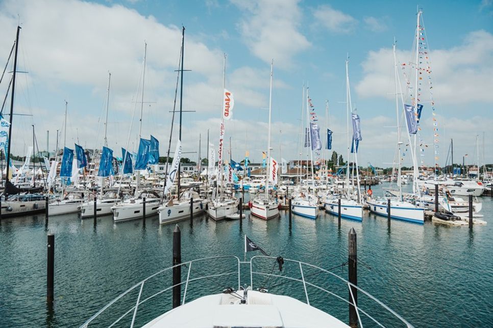 Bereits zum 17. Mal präsentiert sich das ancora Yachtfestival als zentraler Treffpunkt der Branche und als Erlebnisformat für alle, die sich für Yachten, Boote und maritimen Lifestyle begeistern. (Foto: TALB Joelle Dörnath)