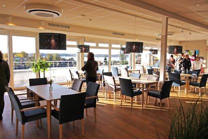 Das schöne Restaurant in der 4. Etage mit Blick auf die Kieler Förde.