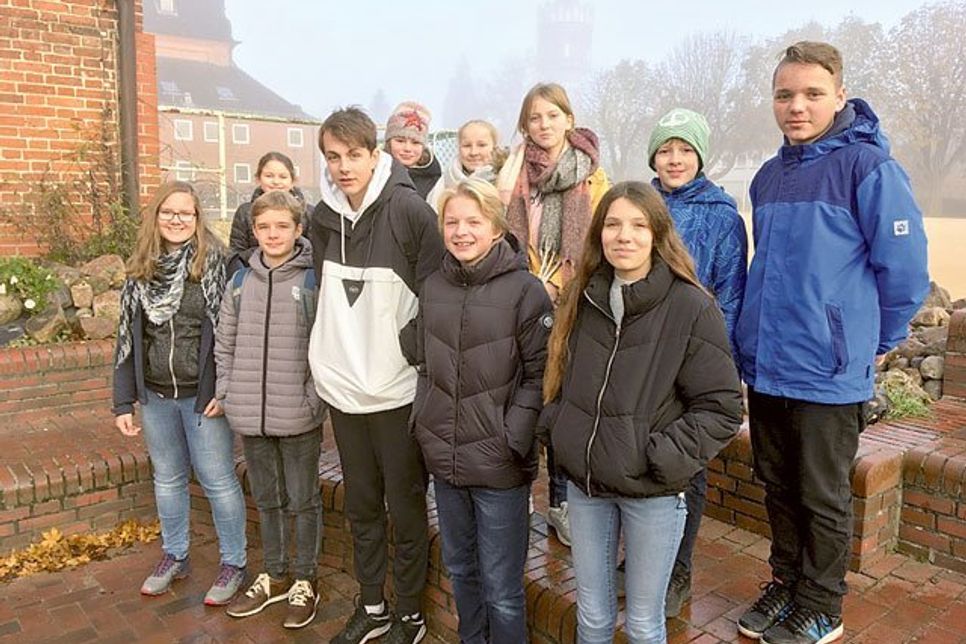 Oben von links: Viktoria Denisov, Greta Schröder, Sophie Braker, Nina Andrees, Elias Purwins, Mattes Bumann; Unten von links: Nathalie Frahm, Simon Dührkop, Malte Günther, Noah Wahmes, Lara Otte
