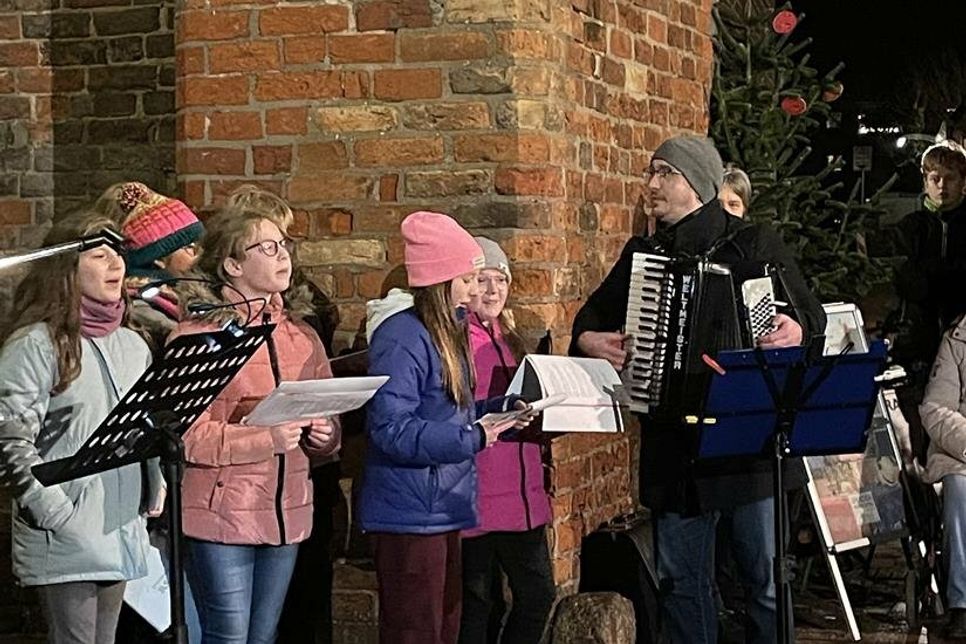 Der Schulchor der Jacob-Lienau-Schule zeigte sein ganzes Können.
