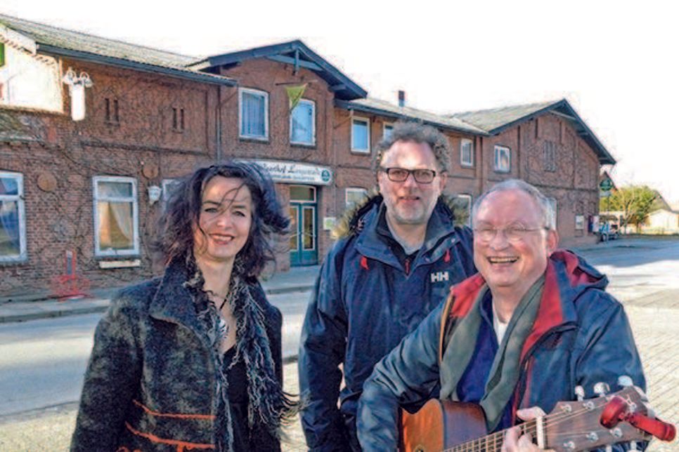 Die Vorstandsmitglieder von Ascheberg Rockt! Petra Bleser, Joachim Terhar und Peter Stahl freuen sich auf den fünften „Geburtstag“ ihres Vereins.