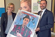 Claudia Ohlsen und Martin Klehs (LGS-GmbH) stellen einen Teil des umfangreichen Programms zur Landesgartenschau mit vielen Highlights vor.