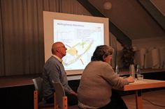 Elke Martens-Howe und Wolfgang Detlefsen standen den Anwesenden Rede und Antwort.