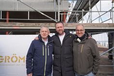 Tourismuschef Manfred Wohnrade mit den Pächtern Thomas Jankowski und Marc Altenburger (v. lks.).