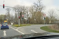 Es hat über ein Jahr gedauert, bis die Streuscheiben an der Ampelanlage an der Kreuzung B76/Höppnerweg ausgewechselt wurden. Seit dem vergangenen Wochenende sollte es nun keine Verwechslungen der Ampelsignale mehr geben.
