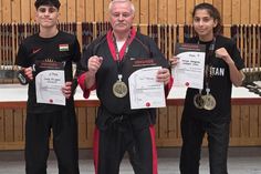 Behes Zangana, Horst Steinweg und Sonja Zangana (v. lks.).