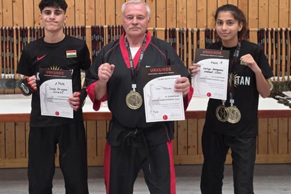 Behes Zangana, Horst Steinweg und Sonja Zangana (v. lks.).