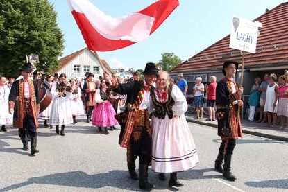 Beim Festumzug am Sonntag kann man hautnah dabei sein. Start ist um 15.30 Uhr, die neue Route gibt es online unter www.der-reporter.de oder im Festival-Guide.