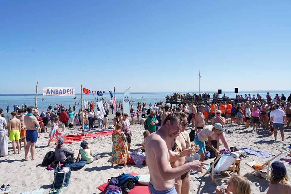 Am Strand von Rettin herrschte buntes Treiben.