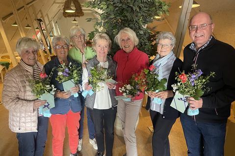 Inge Krüger, Karin Sobottka, Christiane Hellwig, Simone Jalass, Irmgard Gubitz, Gudrun Dittmer, Ulf Dittmer (v. lks.).