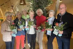 Inge Krüger, Karin Sobottka, Christiane Hellwig, Simone Jalass, Irmgard Gubitz, Gudrun Dittmer, Ulf Dittmer (v. lks.).