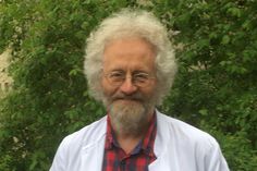 Prof. Dr. med. Carl Friedrich Classen von der Kinder- und Jugendklinik Rostock nimmt die Studierenden mit auf eine Reise durch den menschlichen Körper.