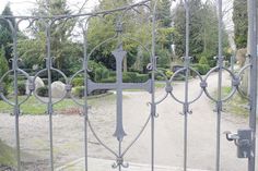 Mit verschiedenen Aktivitäten und einem Gottesdienst feiert die Kirchengemeinde Niendorf/Ostsee den „Tag des Friedhofs“ auf dem Friedhof.