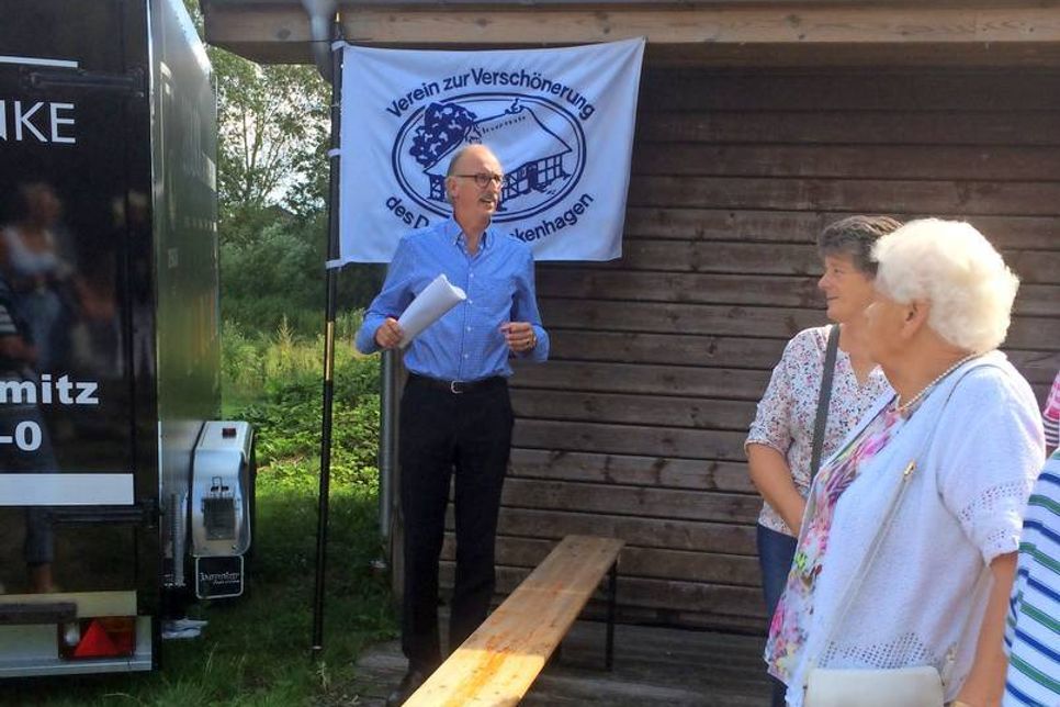 Im Rahmen einer Feierstunde dankte der Vorsitzende Bernd Heuer seinen Vorgängern.