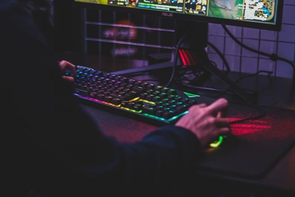 Unsplash.com@axville