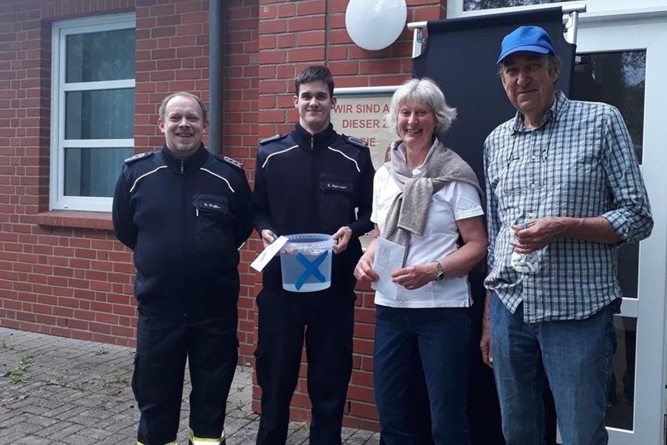 Mit der Spende an die Kita Küstenkids, an die Freiwillige Feuerwehr Sierksdorf und an den Verein Beistand am Lebensende soll ein Zeichen gesetzt werden.