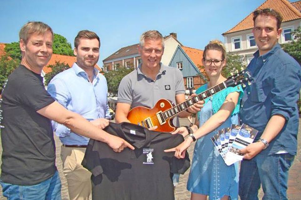 Sie wollen, dass der Blues in der Stadt bleibt: (v.li.) Jan Knoop, Marius Winkler, Marcus Gutzeit, Claudia Schadwinkel und Torben Junge.