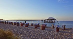 Ein Immobilienverkauf in der Lübecker Bucht bringt einige Stolpersteine mit sich. Wir zeigen den Eigentümern was es zu beachten gibt.