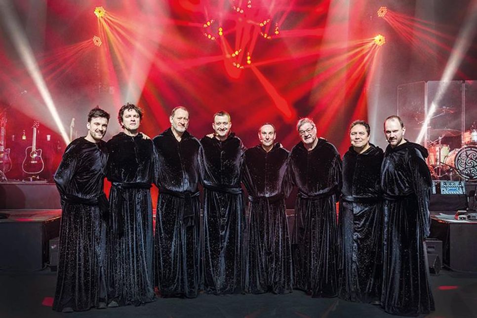 Gregorian: Der erfolgreichste Chor der Welt begeistert seit einem Vierteljahrhundert Millionen von Fans und blickt auf eine beeindruckende Erfolgsgeschichte zurück.