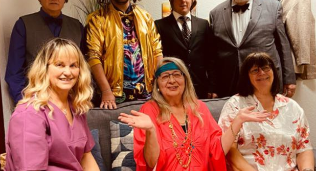 Premiere des plattdeutschen Theaterstücks „WG-Wohnsinn“