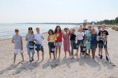 Die Schüler der 5. Klassen des OGTs sammelten in der vergangenen Woche Strandmüll in Timmendorfer Strand.