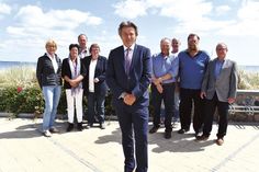 Vier Parteien stehen geschlossen hinter Andreas Zimmermann: Gabriele Jungk (von links) und Doris Günther von den Grünen, Jens Teschke und Anja Bendfeldt (WUB), Thomas Witting und Rainer Dohms (CDU) sowie Kai Frehse und Uwe Weihe (FDP).