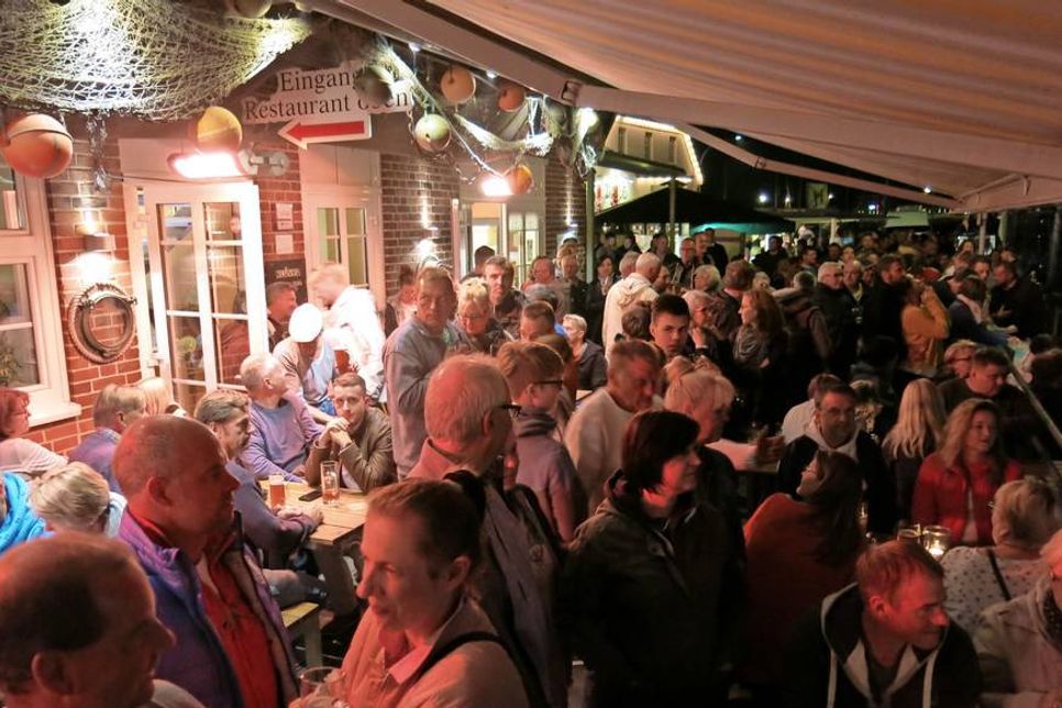 Das Brauhaus platzte aus allen Nähten.