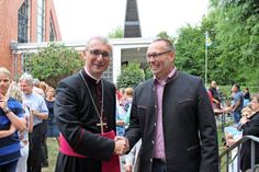 Hamburgs Erzbischof Dr. Stefan Heße im Gespräch mit Bürgermeister Harald Behrens.