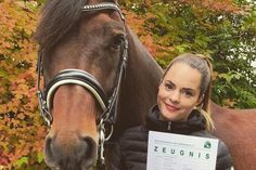 Hanna Heidbüchel von der Ostseereitschule in Gruberhagen mit ihrem Pferd Charly.