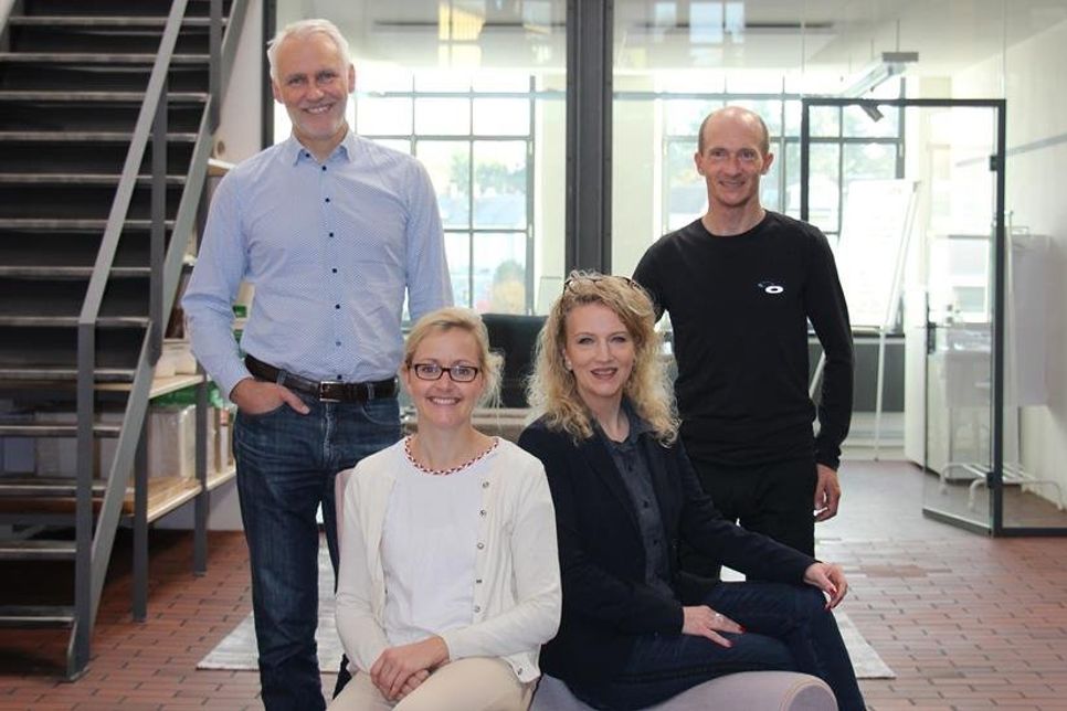 Burkhardt Geipel und Nina Maier von Hafenraum/moodworks, Petra Muchow von GEDANKENtanken und Joachim Wegener von Wegener Architekten (v. lks.) freuen sich auf den Tag der offenen Tür.