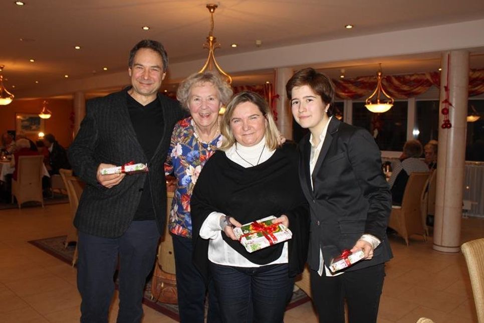 Adam Pliszcynski, Christel Duncker, Anita Swiatek und Claudia Bohrer-Rodriguez (v. lks.) sorgten für hochklassige musikalische Unterhaltung.