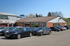 Das Autohaus Kolb überzeugt seine Kunden mit einem weit gefächerten Angebot an Neu- und Jahreswagen der Firma Ford sowie EU-Reimporte und Gebrauchtwagen.