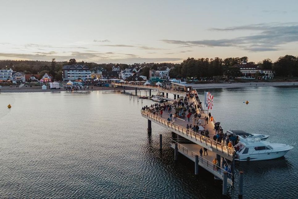 Haffkrug lädt mit einem Seebrückenfest zum großen Sommerfinale ein. (Foto: TALB Joelle Dörnath)