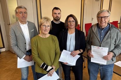 Die Fraktionschefs (v.l.) Matthias Rachfahl (CDU), Monika Obieray (Grüne), Marius Winkler (FDP), Sonja Wirges (Freie Wähler) und Uwe Tewes (SPD) nahmen am Sonnabend Stellung zur Causa „Eutiner Festspiele“. Foto: Graap